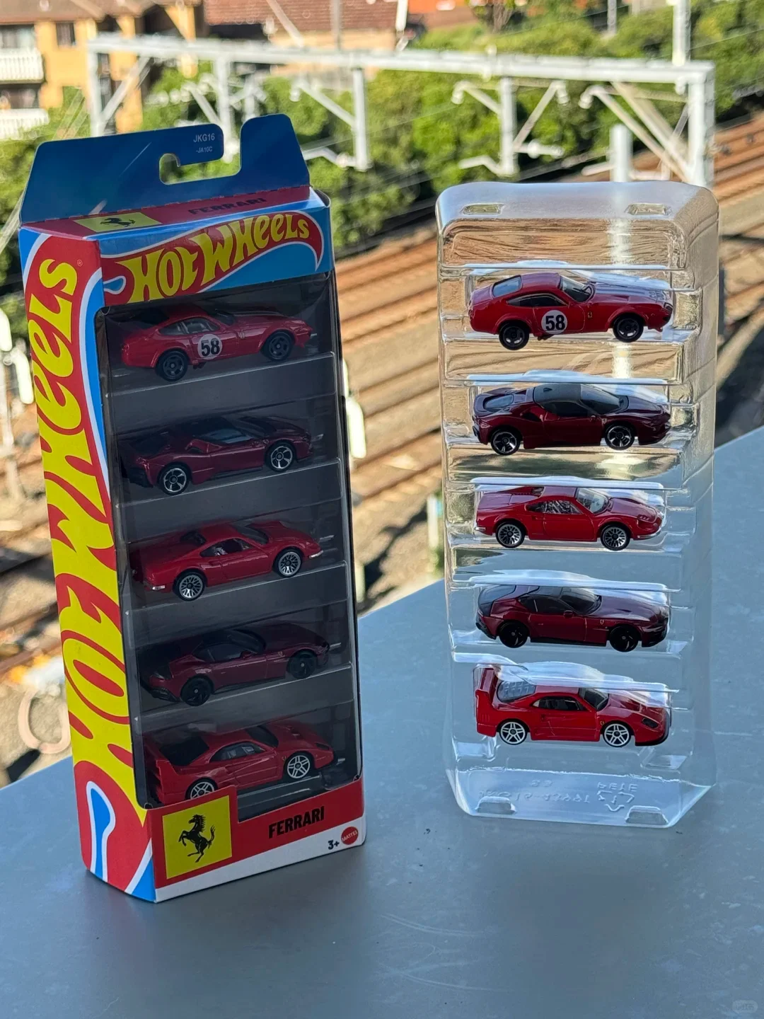 Hot Wheels Ferrari 5-Packs 1:64 Diecast Car Model Set Ferrari 365 SF90 F40 Collectible Car Models Toy Gift For Kids Collectors