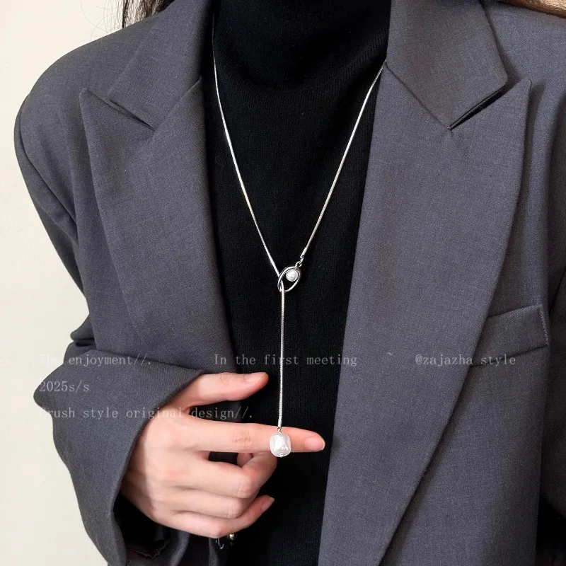 الذهب اللؤلؤ قلادة طويلة قلادة المرأة الخريف والشتاء مزاجه الراقية ضوء الفاخرة سترة سلسلة الرجعية قابل للتعديل Acce #5