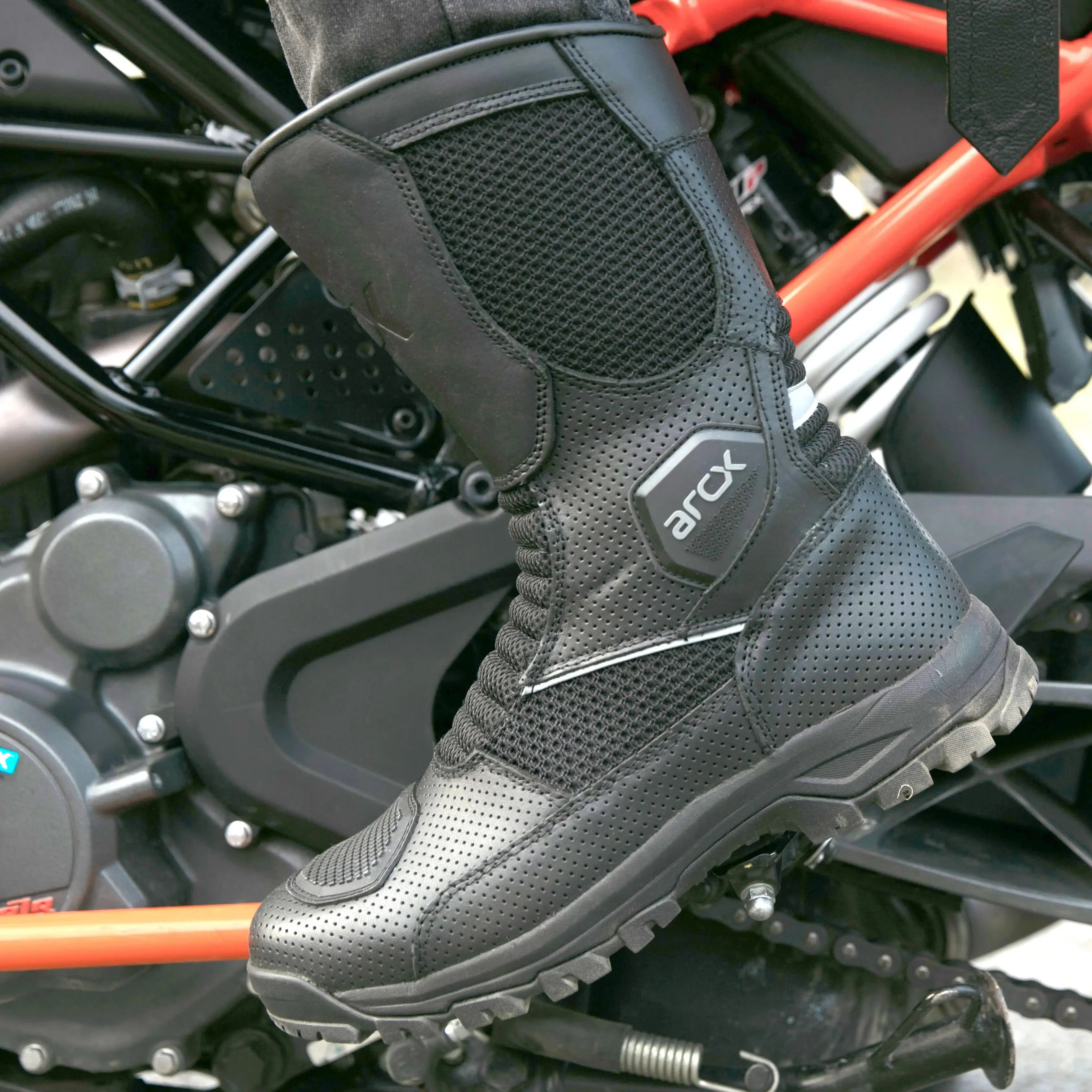 

Arcx L60686 Men's High-Top Black Breathable Motorcycle Biker Boots/Racing Boots with Cowhide Upper