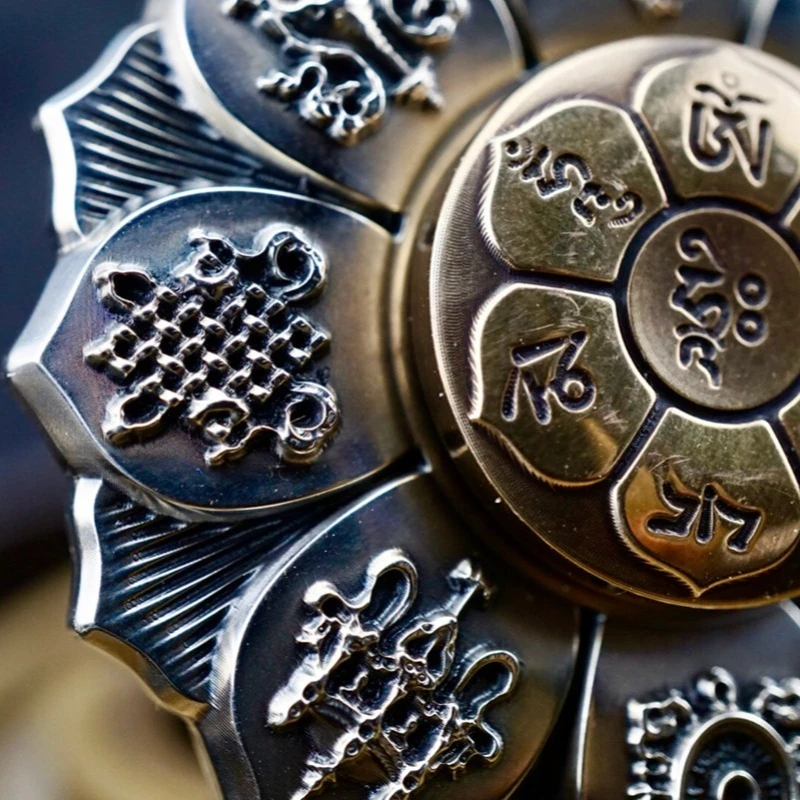 廖廖EDC限定版仏眼蓮輪銅合金彫刻回転式フィジェットスピナーストレス解消玩具
