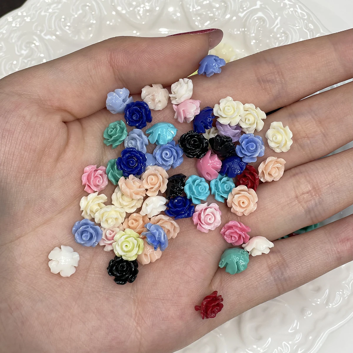 50pcs Rose Flower Shell Beads Charms Colorful Shell Scattered Beads For Jewelry Making Diy Necklaces Bracelet Earrings Accessory