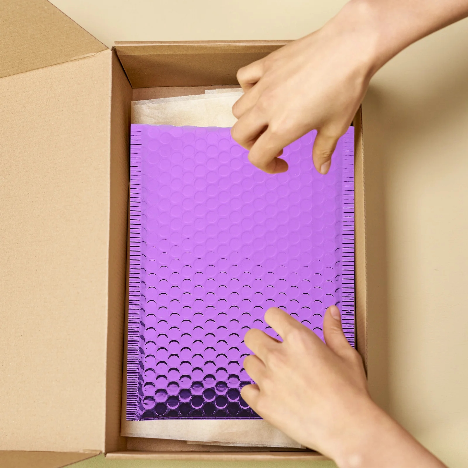 Enveloppes d'expédition multifonctions portables à bulles, 10 pièces, pour le stockage en mouvement, sacs d'expédition à bulles violettes