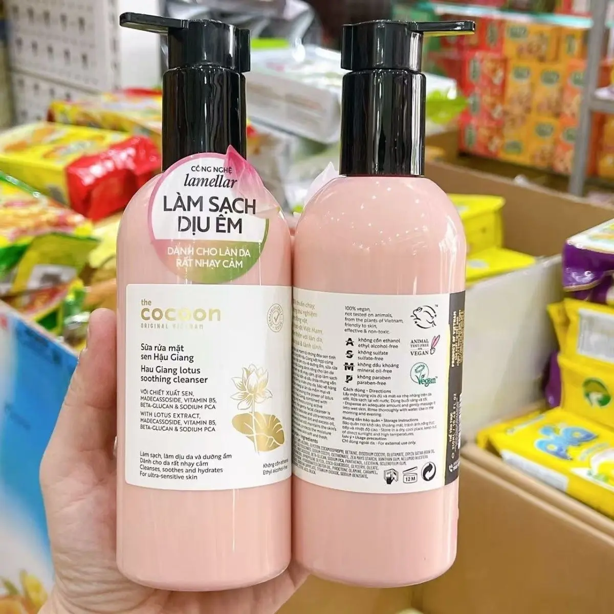 TonernuocbangSENGiang Lotus Extract Face Wash, Gentle Daily Cleanser, Hydrating Soothing, Non Stripping