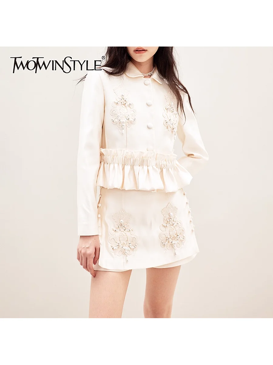 

TWOTWINSTYL комплекты из двух предметов с аппликацией для женщин, топ с длинными рукавами и лацканами, лоскутный топ с оборками, мини-юбка, элегантный женский комплект