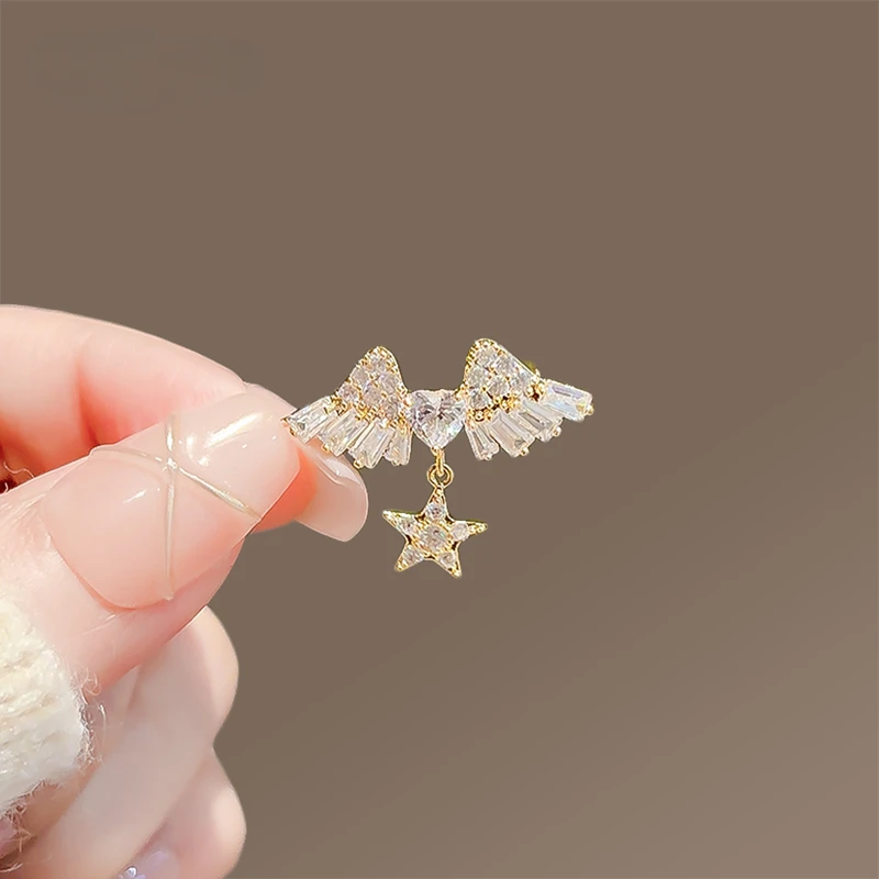 New Fashion Cute Zircon Crystal Heart Star Angel Wing Brooches for Women Lapel Pin Jewelry Party Gifts