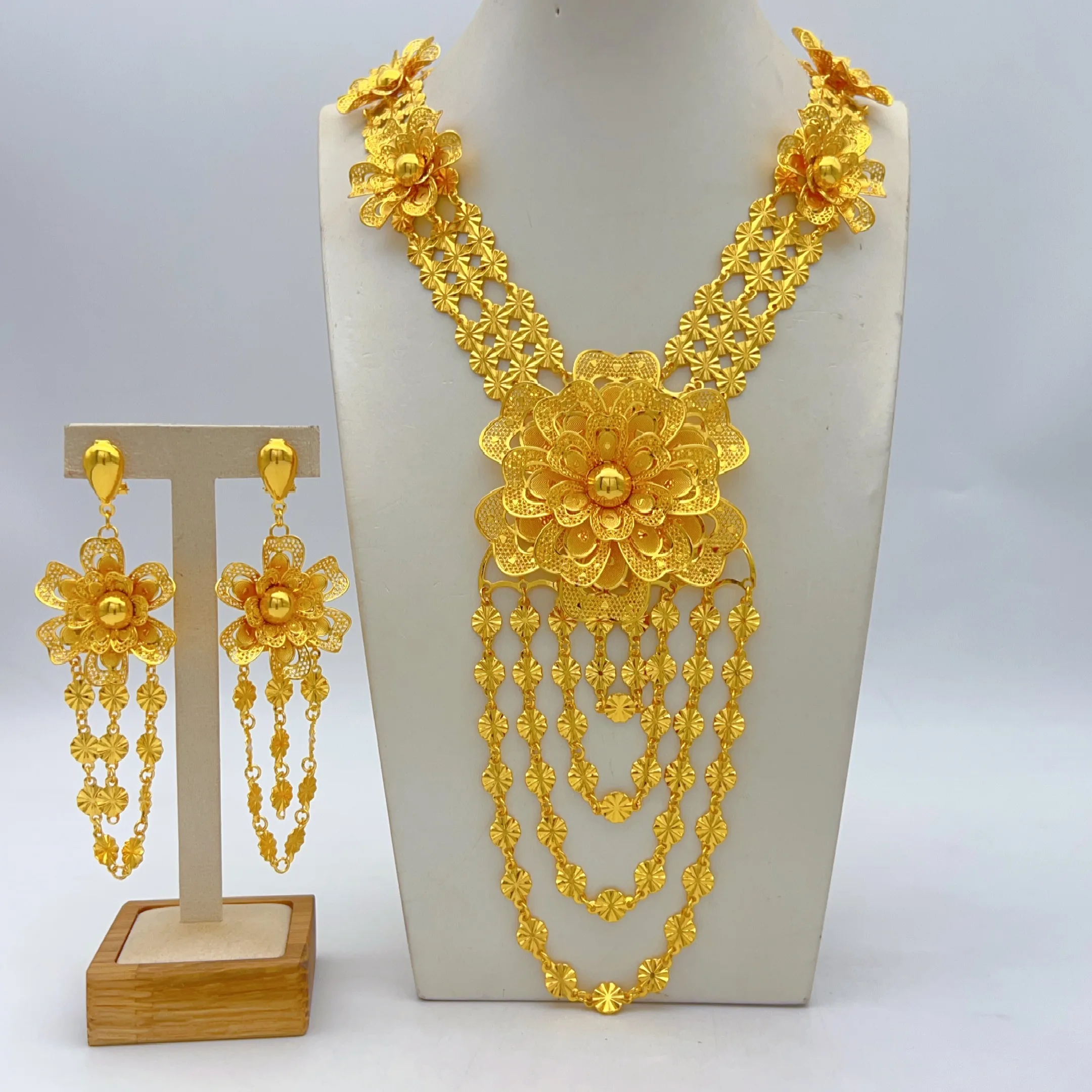 Luxury Dubai Long Flower Necklace and Earrings Set