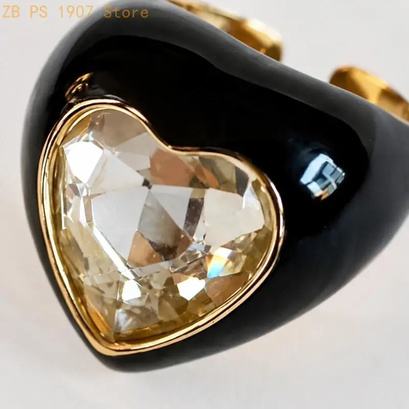 Heart Finger Ring Heart Ring with Dimensional Face and Reflective Center Accent 55KA