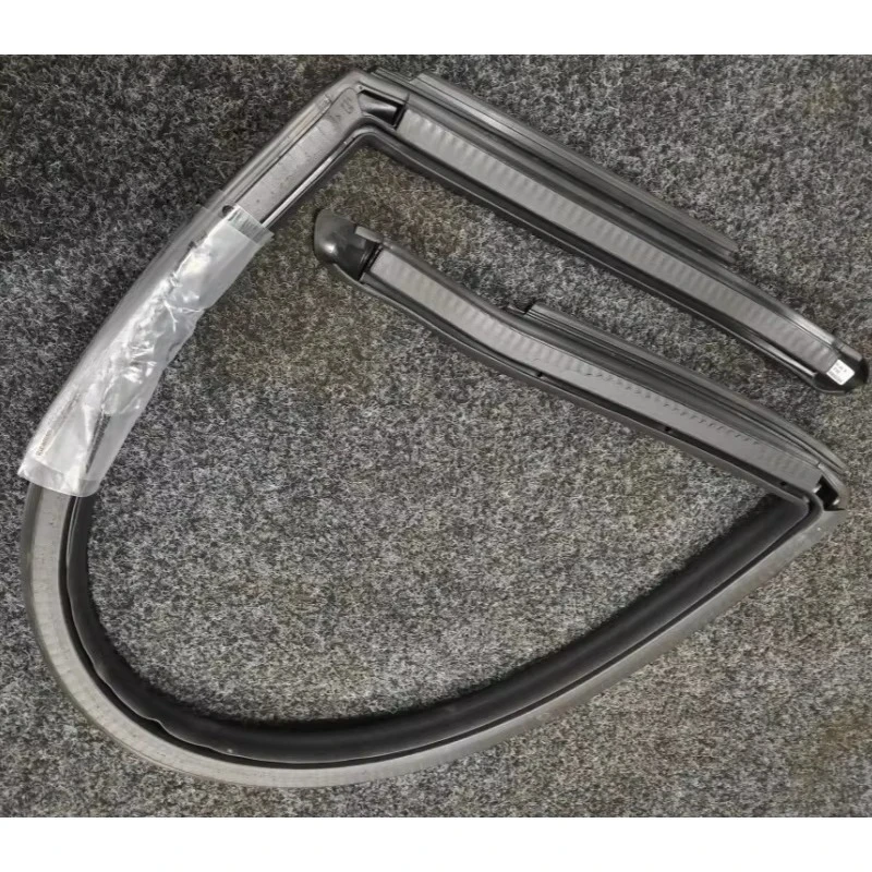 Auto Door Rubber Seal Strip Window Outer Pressing Trim for Supercar Part Number 470837705 4768317070B