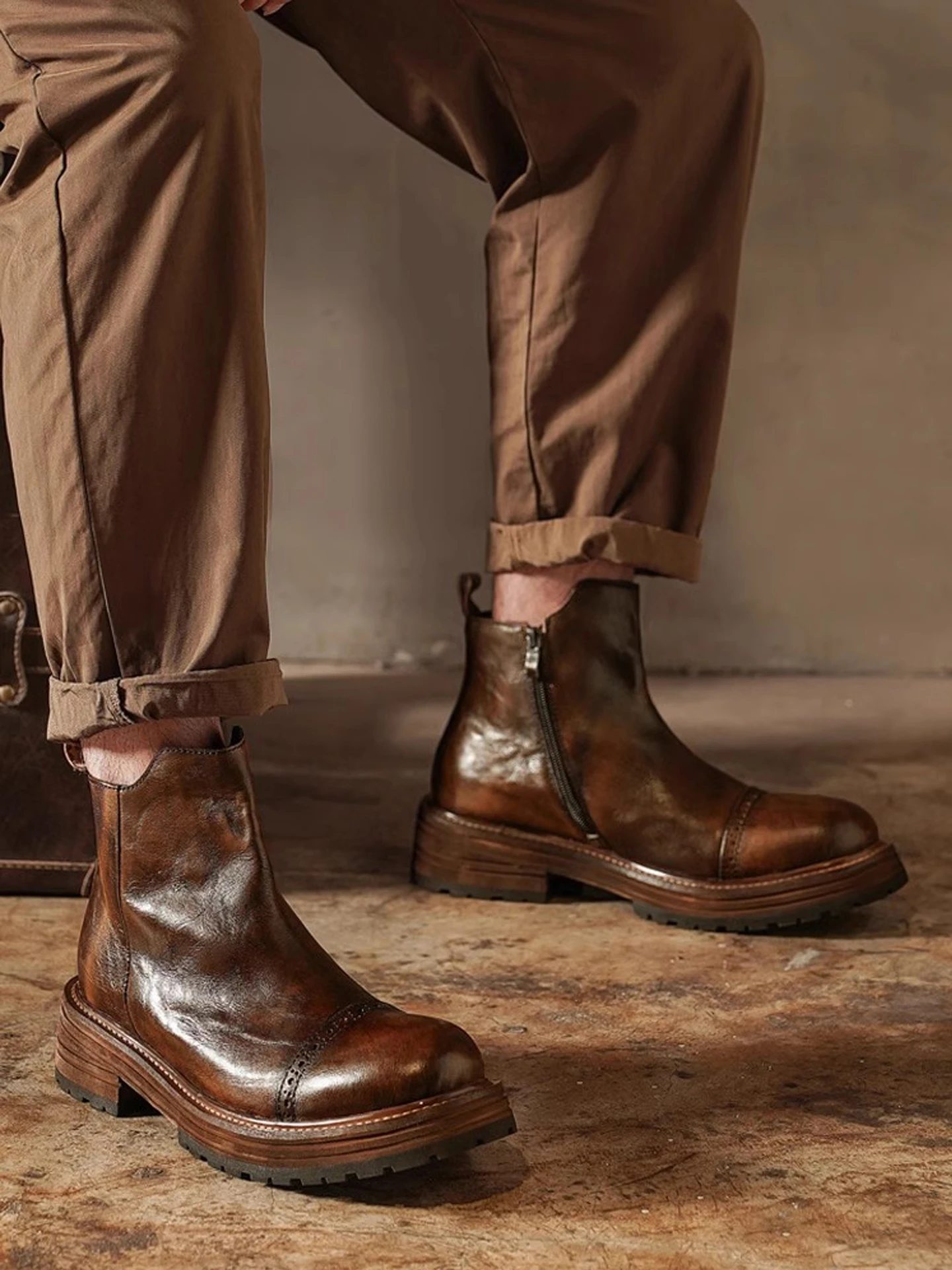 

Retro American Boots Men's High Top Side Zipper Genuine Leather Boots Briti Sle Heightening Thi Bot Motorcycl...