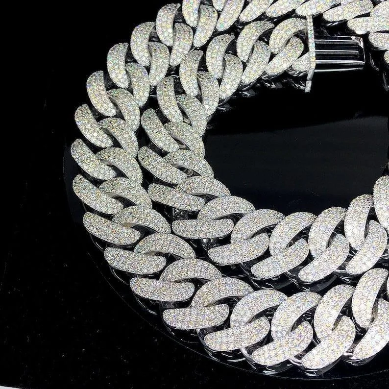Jewels D'VINS White 25mm Moissanite 925 Sterling Silver Iced Prong Cuban Link Chain Necklace for Hip Hop Street Fashion.