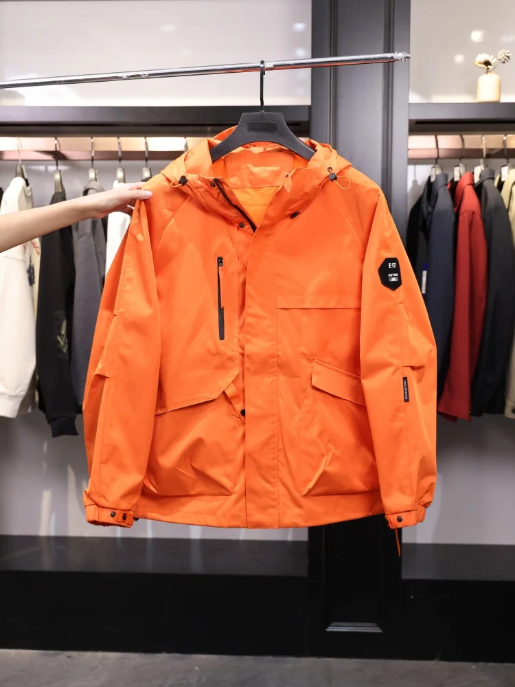 

Ветрозащитная и водонепроницаемая куртка с капюшоном для активного отдыха, новая осенняя модель, прочная, из полиэфирного волокна, с длинными рукавами, на молнии, камуфляжная...