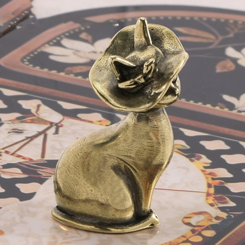 92MF Sitting Cats Statue in Brasses with Antique Finish and Wide-Brimmed Hat, Decorative Kitten Sculpture for Shelf, Desk,
