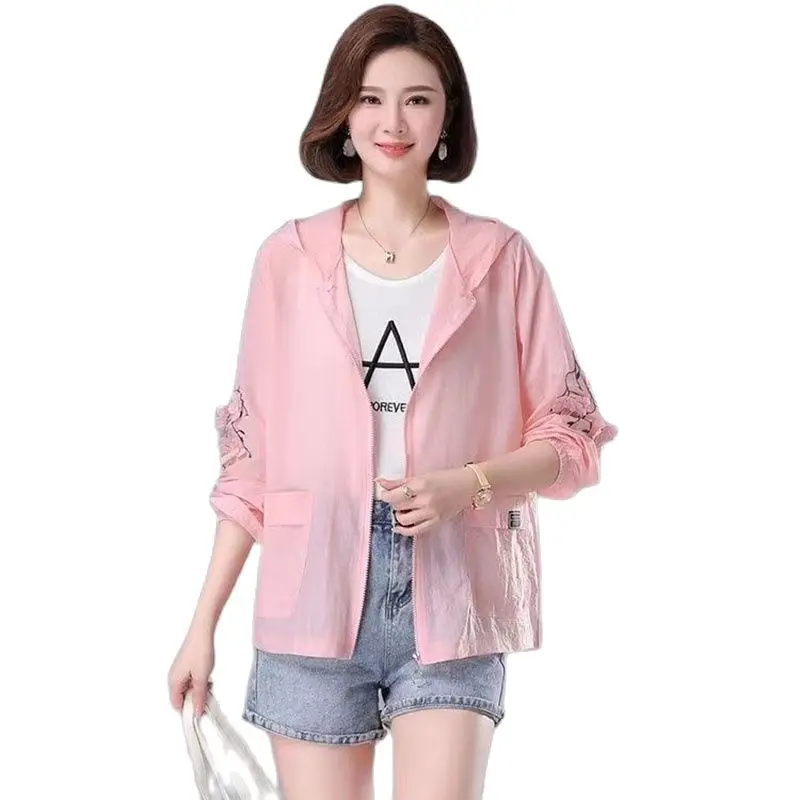 

Extra-large Size Fat Hooded Temperament Embroidered Sunscreen Women Summer New Loose Casual Thin Ice Silk Sunscreen Coat Women