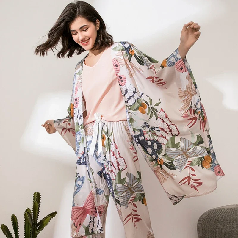 Best Verkopende Herfst Nieuwe 4 Stuks Pyjama Set Franse Stijl Bloemenprint Dames Zacht Rayon Losse Dunne Homewear Vrouwen Elegante Nachtkleding