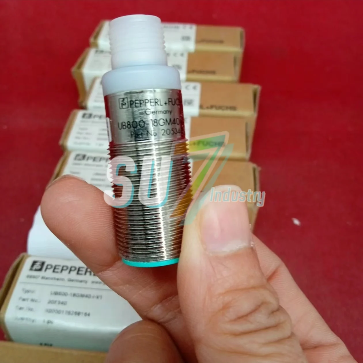 UB800-18GM40-I-V1 UB800-18GM40-U-V1 초음파 센서 새로운 원본