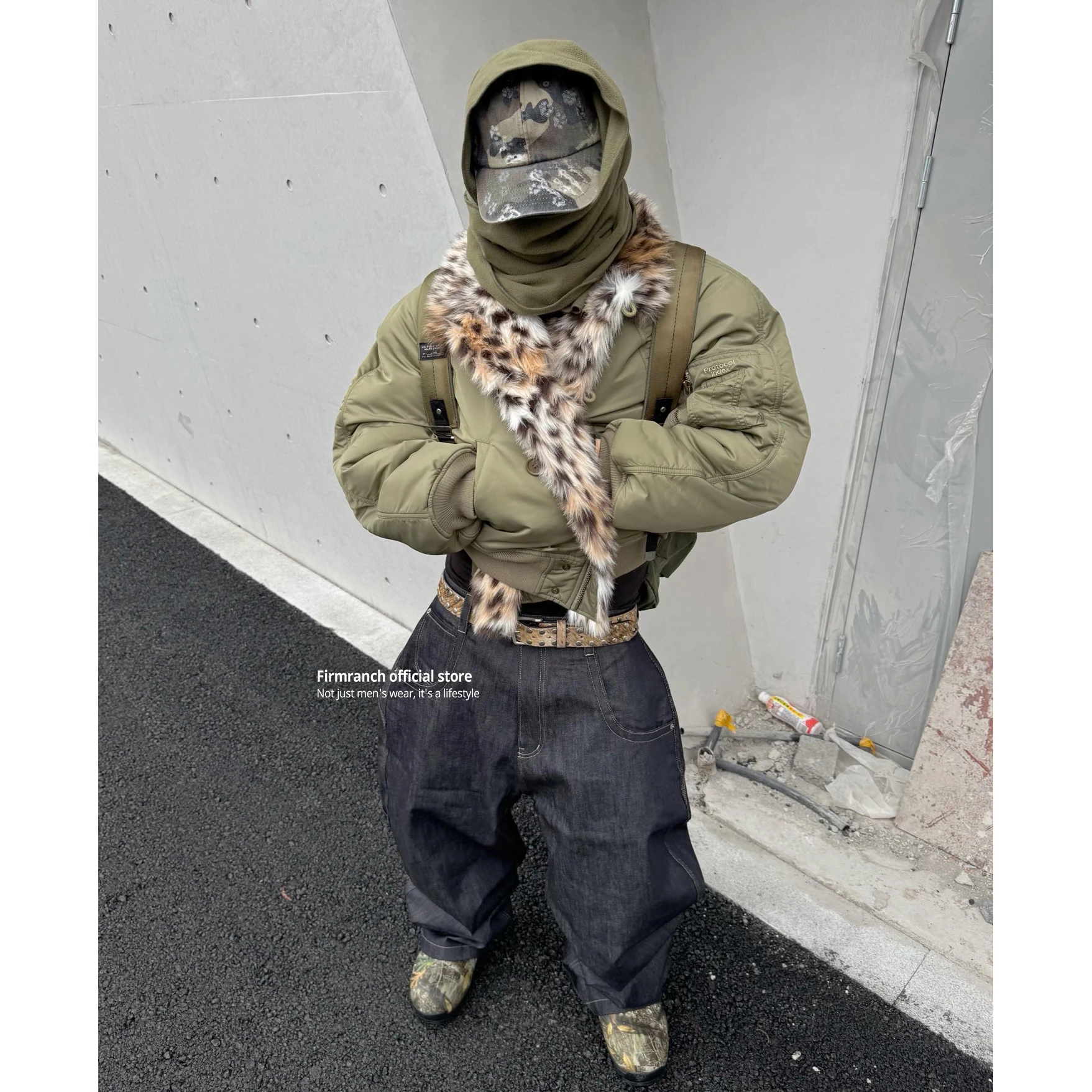 Firmranch New Korean Fashion Military Green Flight Suit, Faux Leopard Fur Winter Bomber Jacket, Reversible Thick Coat Men Women