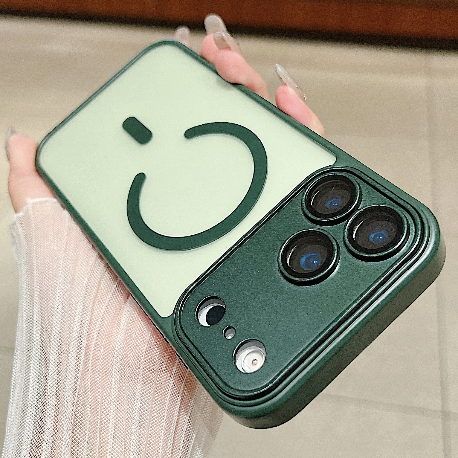 

Luxury Magnetic Wireless Charging Phone Case For Magsafe iPhone 17 16 15 14 13 12 11 Pro Max Plus Shockproof Bumper Cover