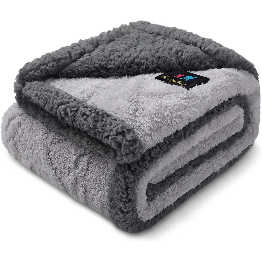 Coperta impermeabile per animali domestici Coperte per cani a prova di pipì liquide per divano letto Divano Reversibile in pile Sherpa Copertura protettiva per mobili per