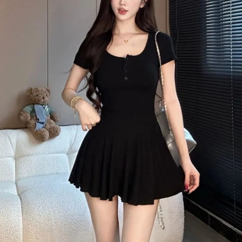 Mini sukienki z krótkim rękawem damskie letnie pikantne dziewczęce wyszczuplające plisowane jednorzędowe modne modne Ulzzang Casual codzienna kobieta