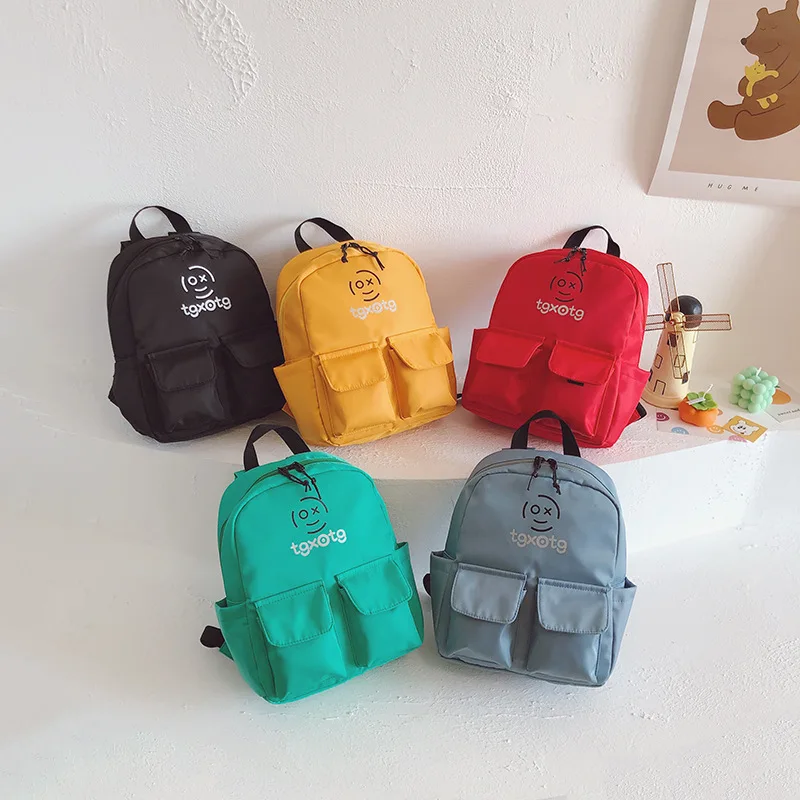 男の子と女の子のための就学前のバックパック、学校の幼児バッグ、母親の子供