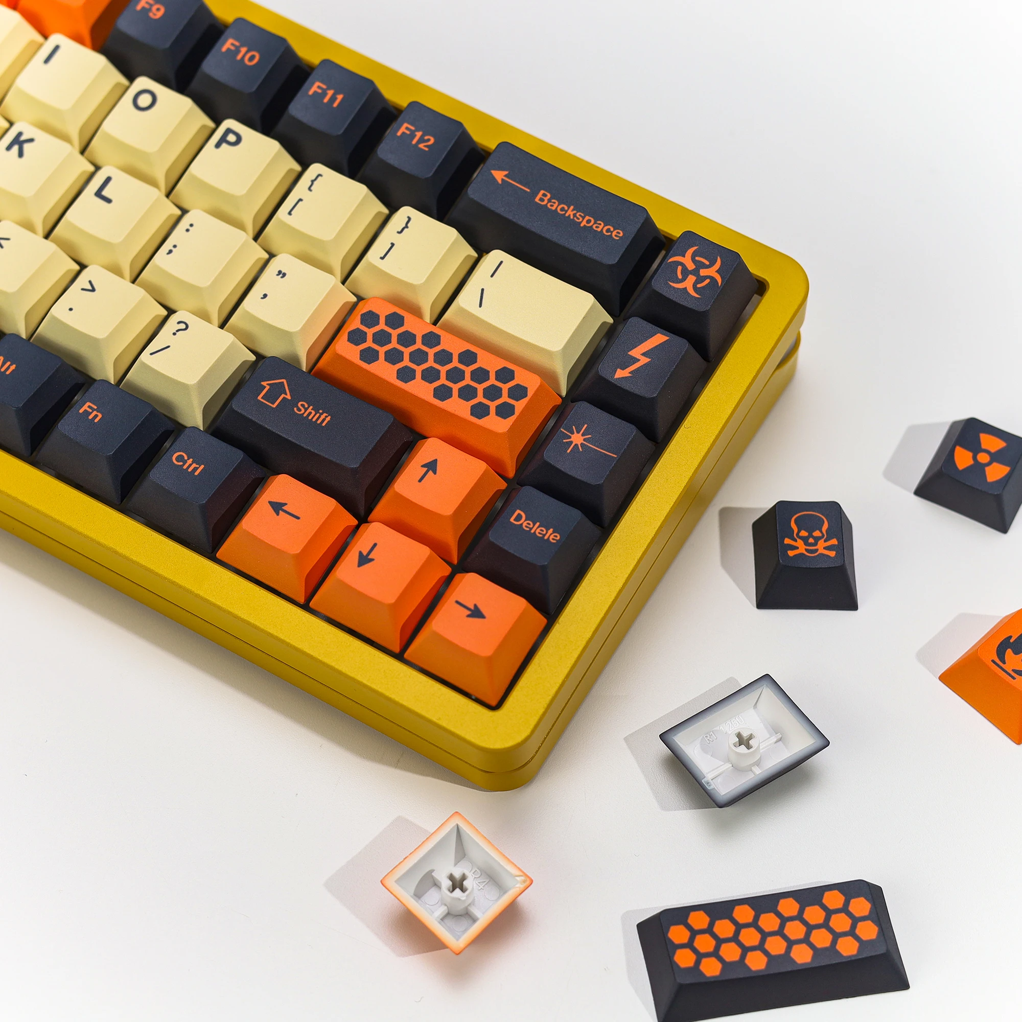 KBDiy Clone Retro GMK Keycap Carbon Cherry Profile Alice Split Space PBT ISO Keycaps For 60 Magnetic Mechanical Keyboard Gaming