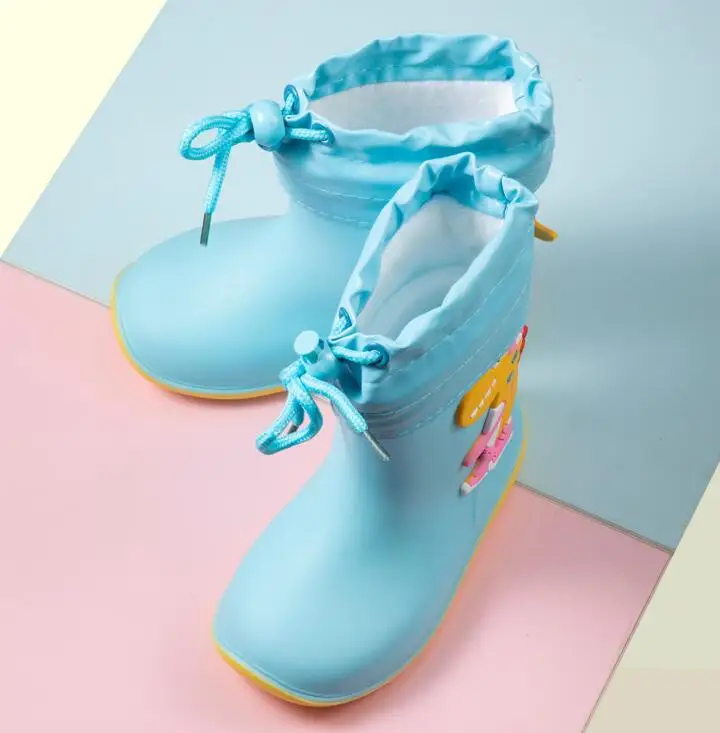 子供ゴムレインブーツ女の子のためのノンスリップブーツ男の子防水ウォーターシューズ暖かい子供 PVC レインブーツ取り外し可能な綿カバー