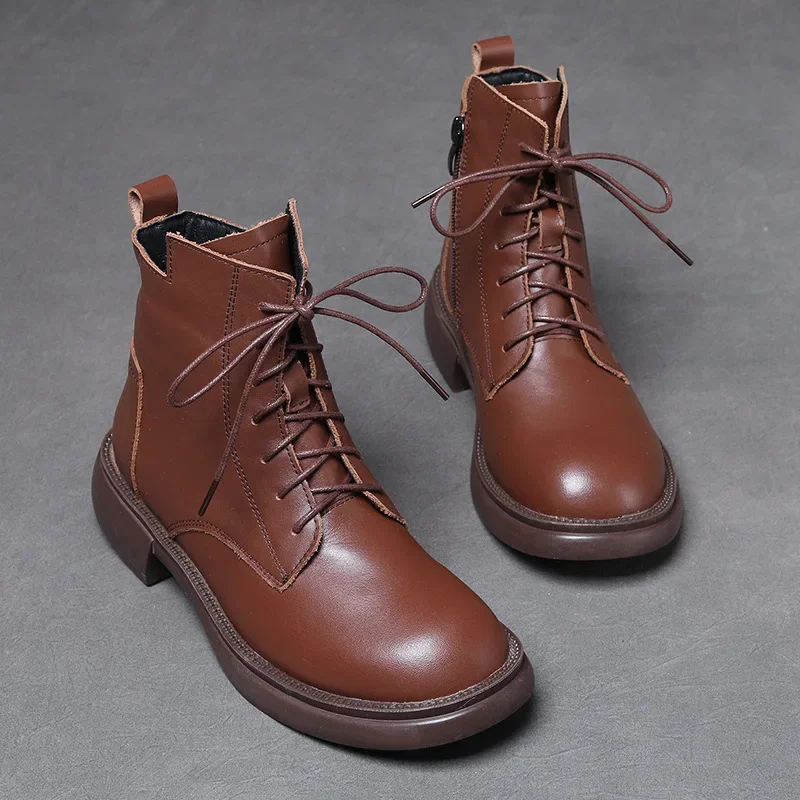 2025 النساء الأحذية جلد طبيعي الخريف موضة جديدة النمط البريطاني جلد البقر النساء أحذية جديدة الراحة حذاء بكعب سميك جودة عالية