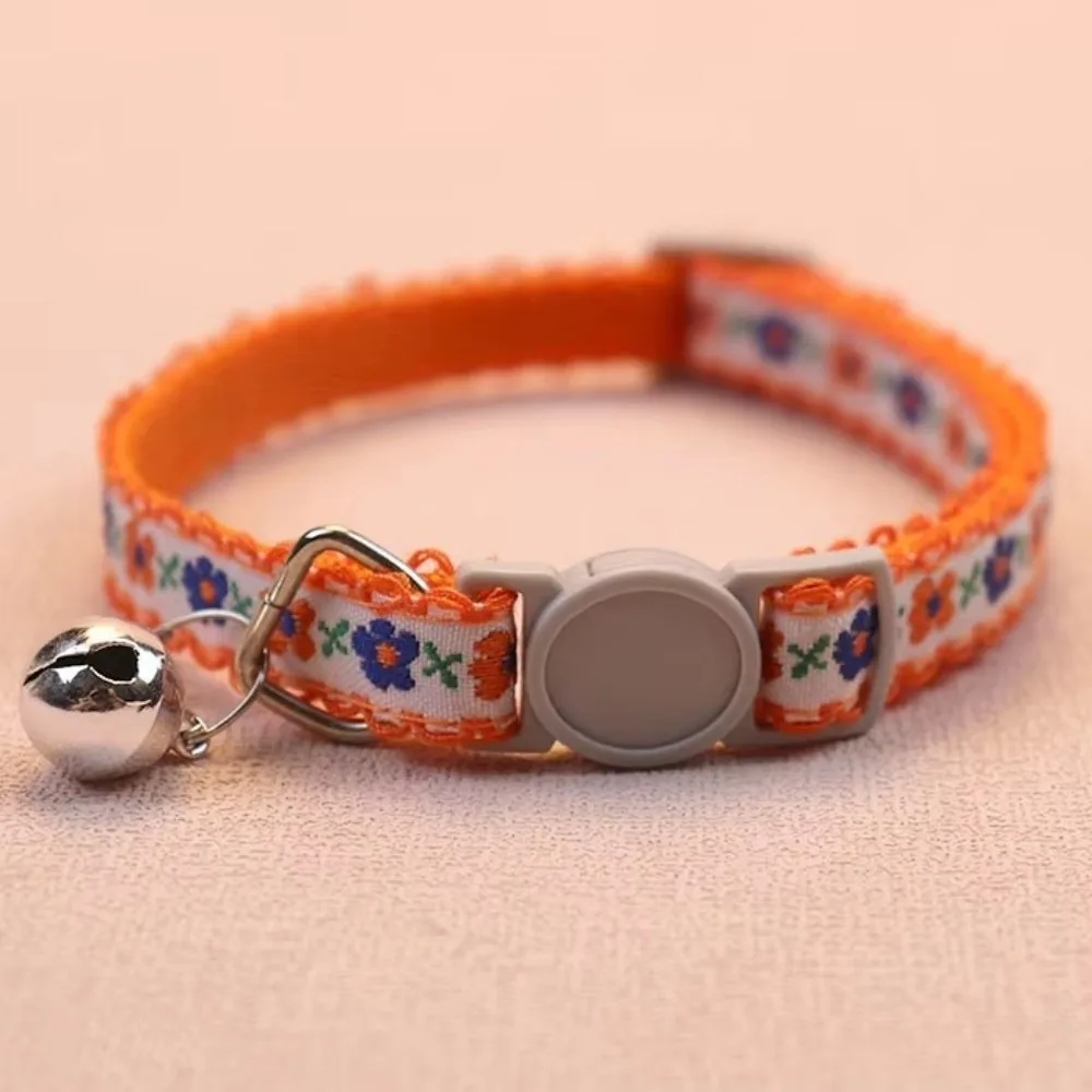 

New Floral Embroidered Cat Collars Durable Adjustable Pet Collars With Bell Cute Lace Collar Cat Supplies