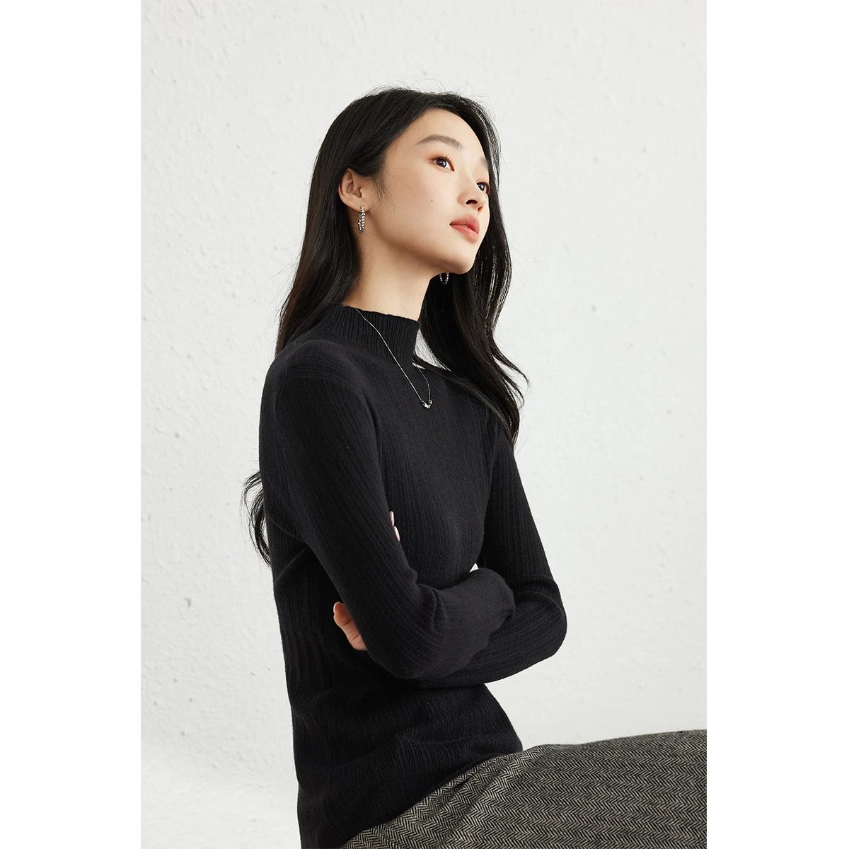 VIMLY سترة نسائية غير رسمية برقبة وهمية لخريف 2025 بلوفرات متينة متعددة الاستخدامات بسيطة بأكمام طويلة ملابس علوية ضيقة للسيدات 73531