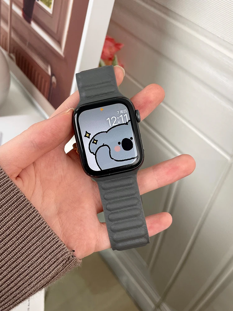 Ремешок кожаный для Apple Watch Band 45 мм 41 мм 44 мм 40 мм, оригинальный звеньевой браслет с магнитной петлей для iWatch Ultar2 49 мм 9 8 7 6 SE 3 42 мм