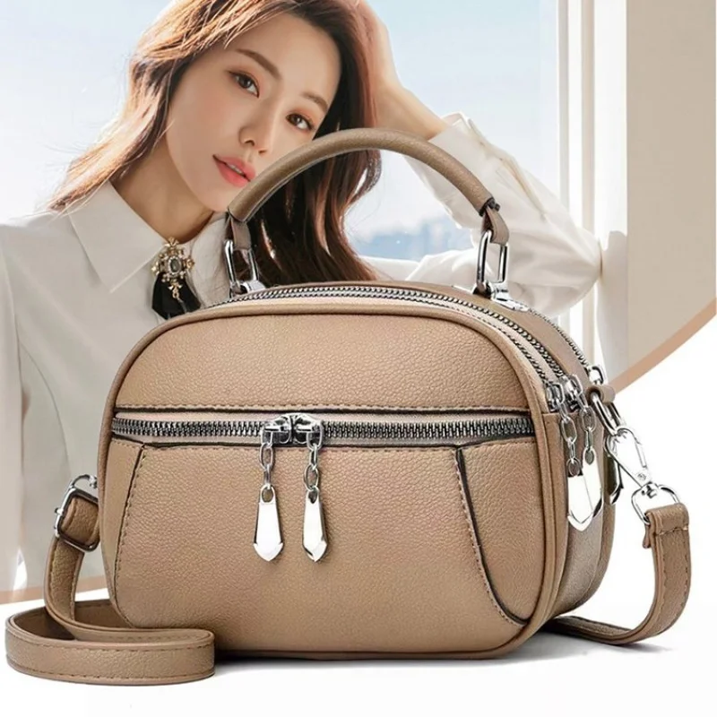 

Modish Women's Handbag Made Of Nubuck Leather Boasting Casual Trendy Spacious Soft Daily Modern Look​