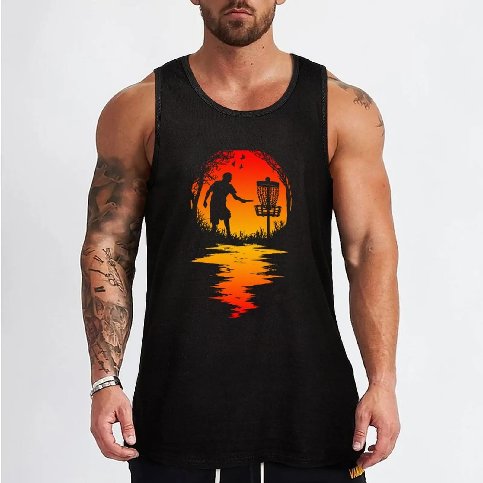 Funny Disc Golf Player Retro Sunset Silhouette Graphic Tank Top man vest Sports shirt man