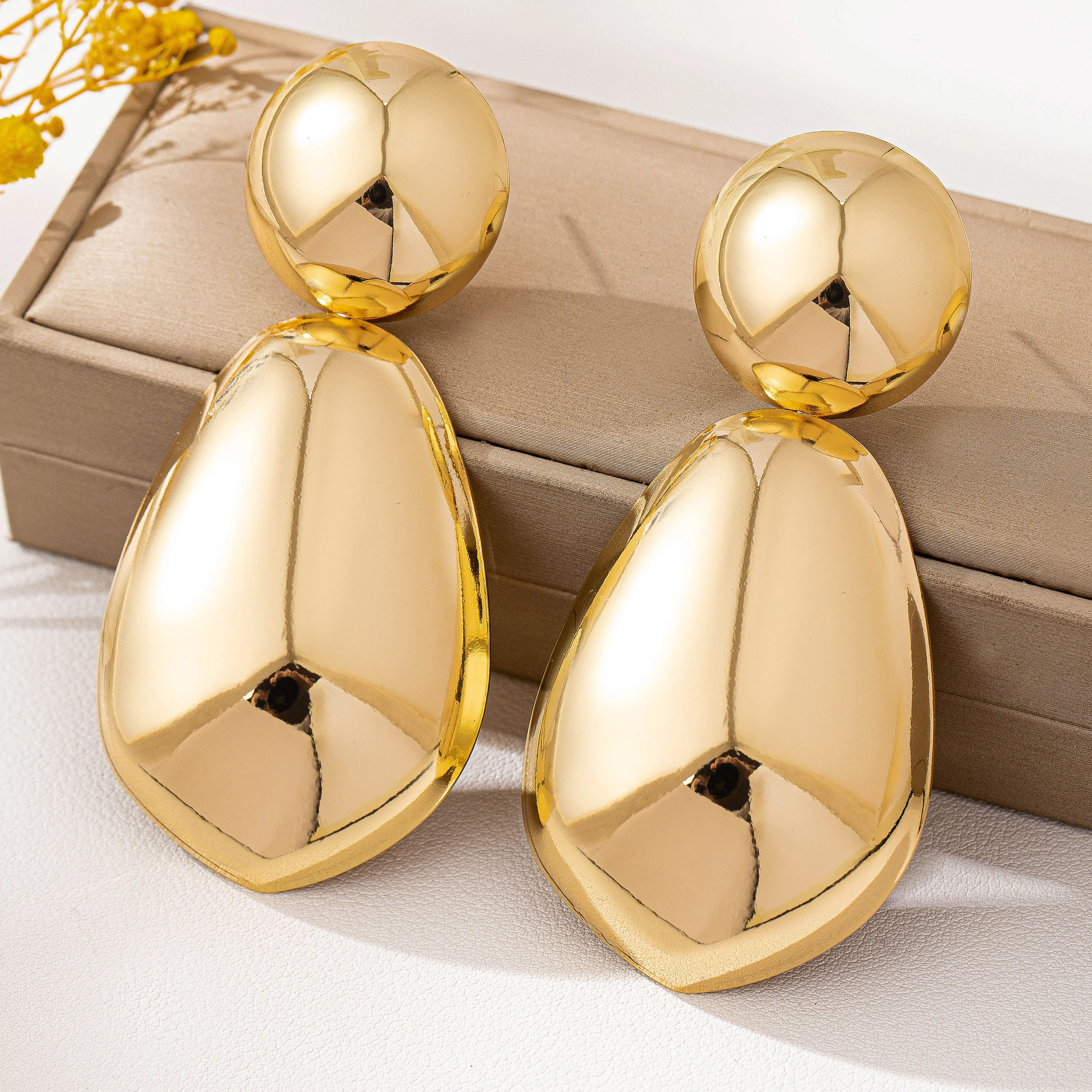 

Exaggerated stylish punk style metal water drop earrings, vacation travel dating jewelry