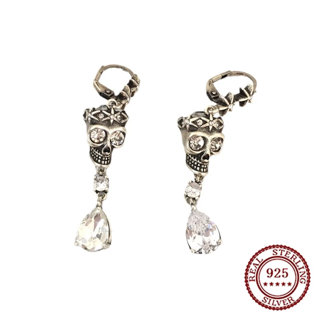 

2025 Trend Classic Star Rhinestone Skull Earrings with Female Personality and Punk Style Ghost Head Earrings