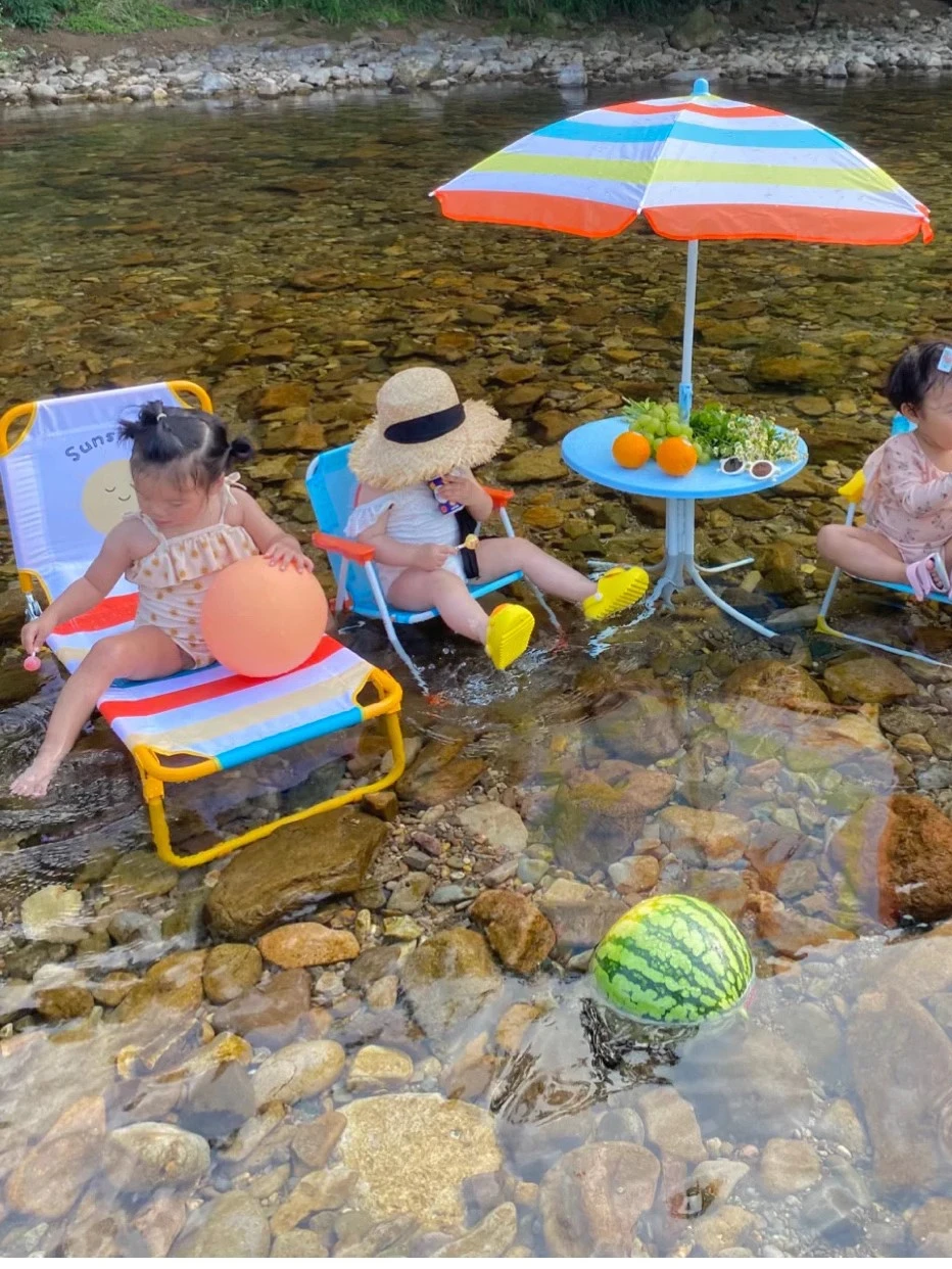 set-di-sedie-da-spiaggia-e-campeggio-portatili-per-bambini-tavolo-da-picnic-con-schienale-basso-in-ferro-design-pieghevole-per-bambini-sotto-i-50kg