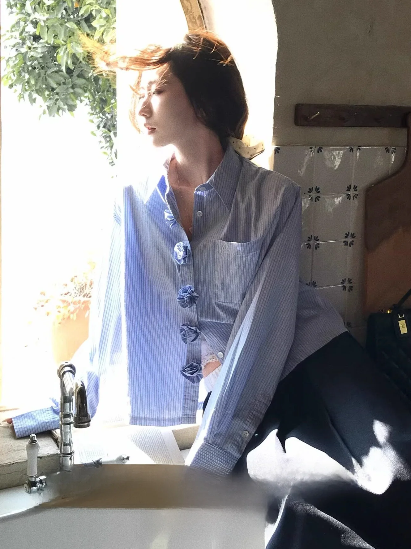 

Романтическая повседневная свободная рубашка в полоску для женщин с длинным рукавом, хлопковая, с цветочной вышивкой, эффект стройности, для ежедневной носки