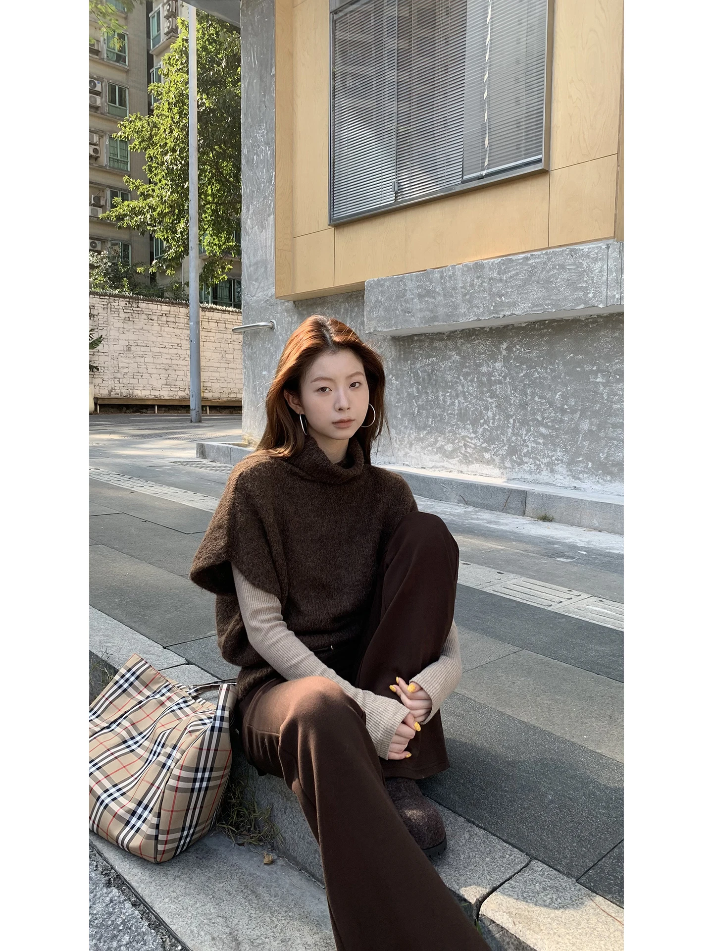 سترة محبوكة أنيقة بياقة عالية للنساء، تصميم فريد وجميل لفصل الشتاء، موضة عصرية، قصة مستقيمة، مزيج من البوليستر والصوف