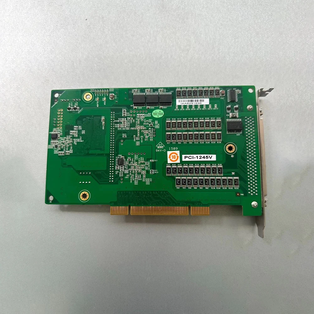 Dla 4-osiowej karty sterowania ruchem silnika impulsowego Advantech PCI-1245V.A1