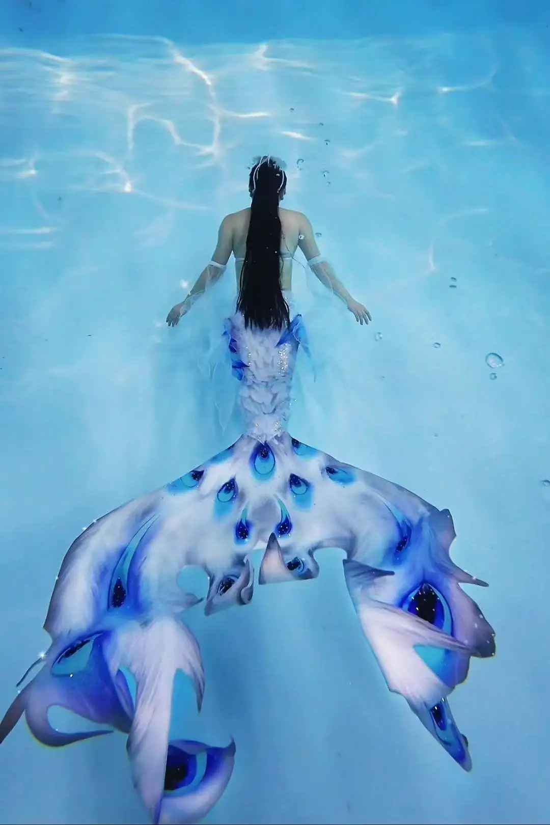 

NEW Big Peacock Cosplay Mermaid Tail Adult Woman Tail High Quality Artificial Fish Scale Aquarium Performance Model