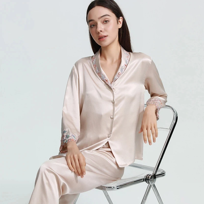 

Embroidered Lace 22MM 100% Mulberry Silk Women's Long Sleeved Trousers Pajamas Set 2Pcs Pijama Suit Lapel Cardigan Nightwear PJS