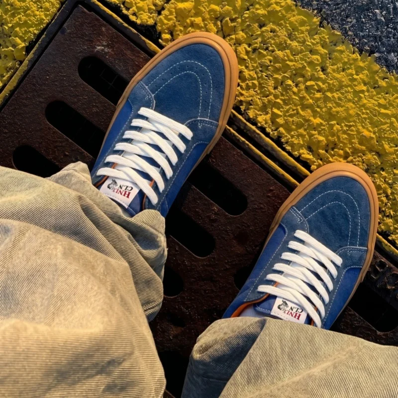 Unisex American‑style Retro Low‑top Skate Shoes, Dark Blue With Coffee Sole, Pom‑pom Embroidery On Heel, Niche Fashion Casual Sn