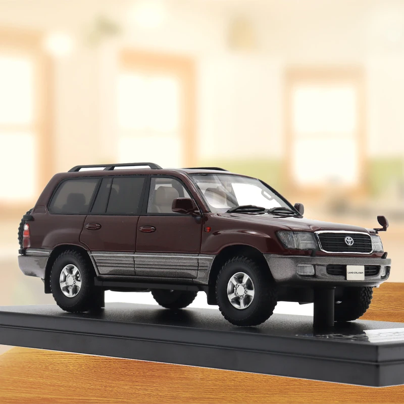 1/43 Scale Resin Die-casting Model For (2000) LAND CRUISER Classic Vehicles Car Model Toy Collection Decoration Gift