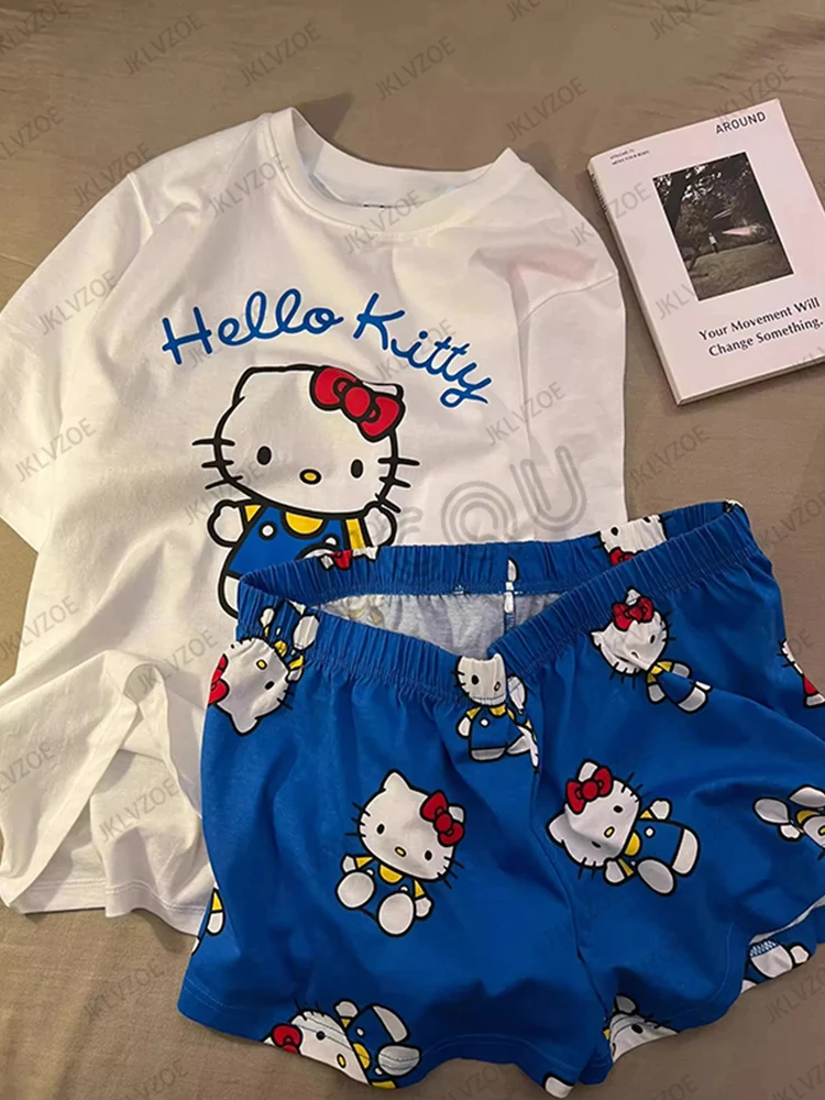 

Летний женский спортивный костюм с милым мультяшным принтом HelloKitty, футболка с короткими рукавами + короткие пижамные комплекты, повседневный домашний костюм, свободный комплект из 2 предметов