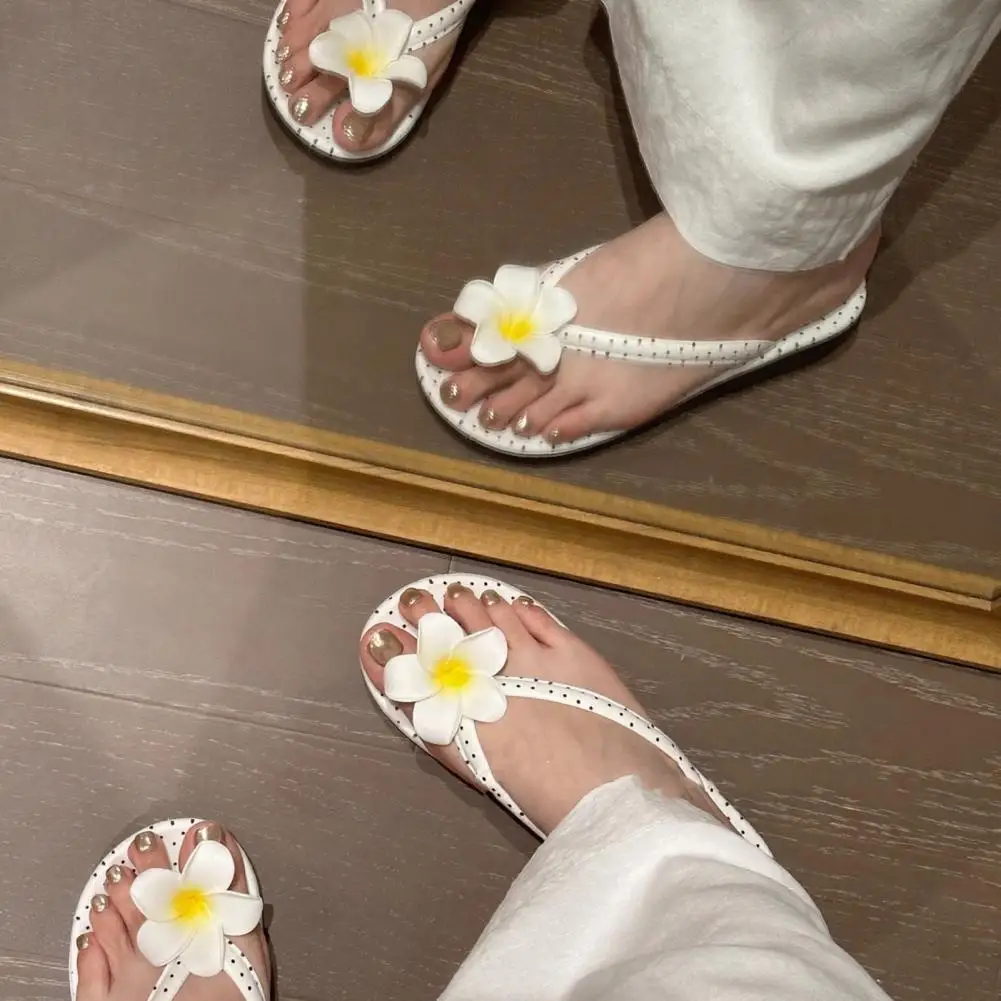Women Stylish Floral Flip Flops Polka Dot Summer Sandals for Beach Party Pool Side Shower Spa Vacation Essential Shoes