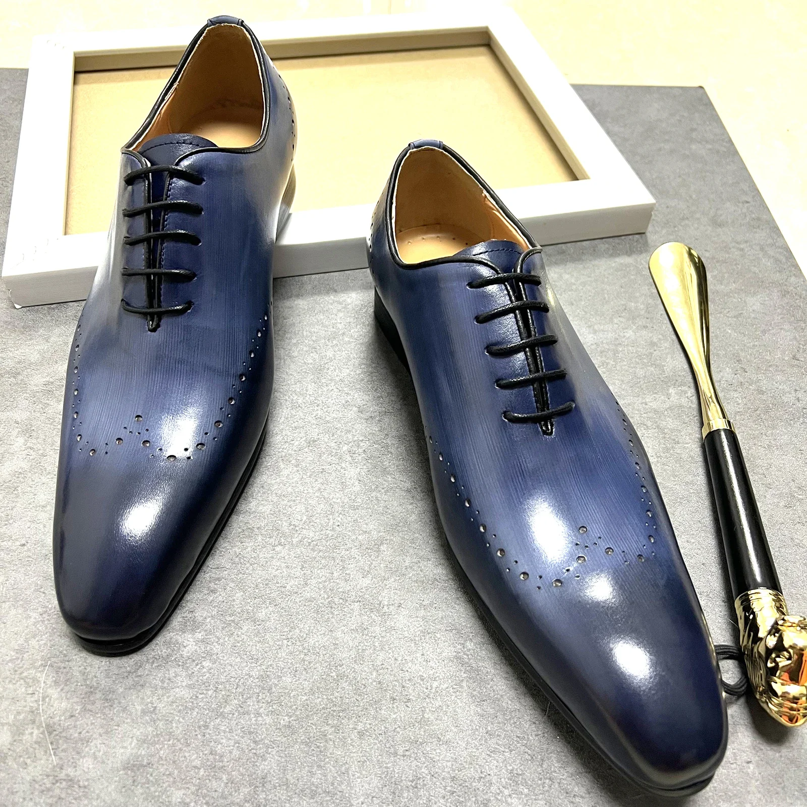 LUXURY MEN LEATHER SHOES LACE UP POINTED TOE CASUAL MENS DRESS SHOES BLUE WEDDING BUSINESS FORMAL OXFORD SHOES FOR MEN