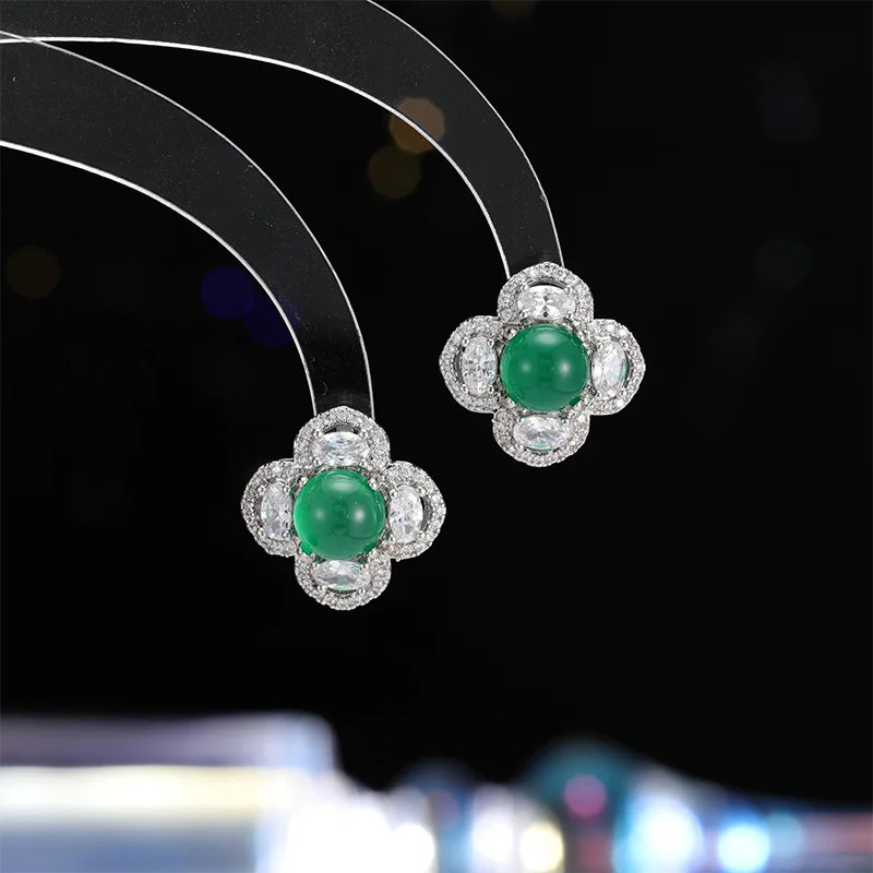 

Light luxury stud earrings with a sense of sophistication, floral earrings, and elegant, niche design earrings