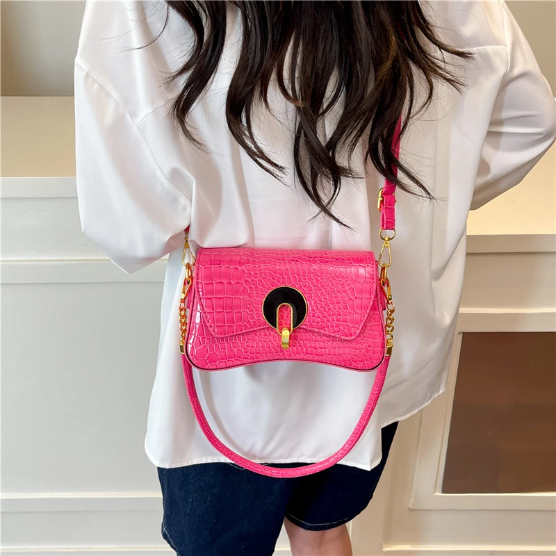 

Practical And Spacious Women's Shoulder Bag Messenger - Genuine Leather Popular Design For Daily Elegance