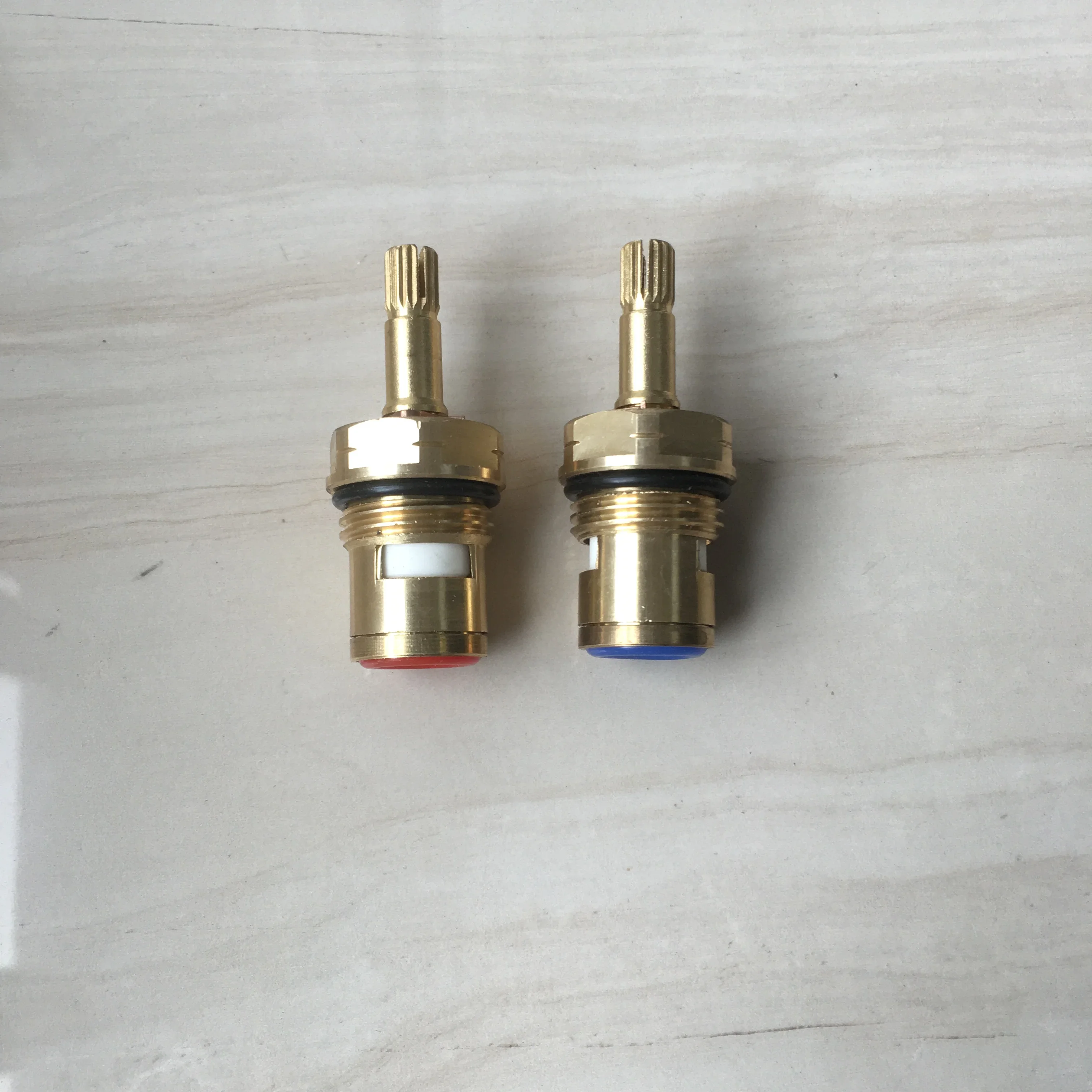 

MTTUZK 59# Brass Quick Opening Ceramic Valve Core 55.5mm G1/2 " Bathtub Faucet Cartridge Basin Faucet Hot Cold Water Cartridge
