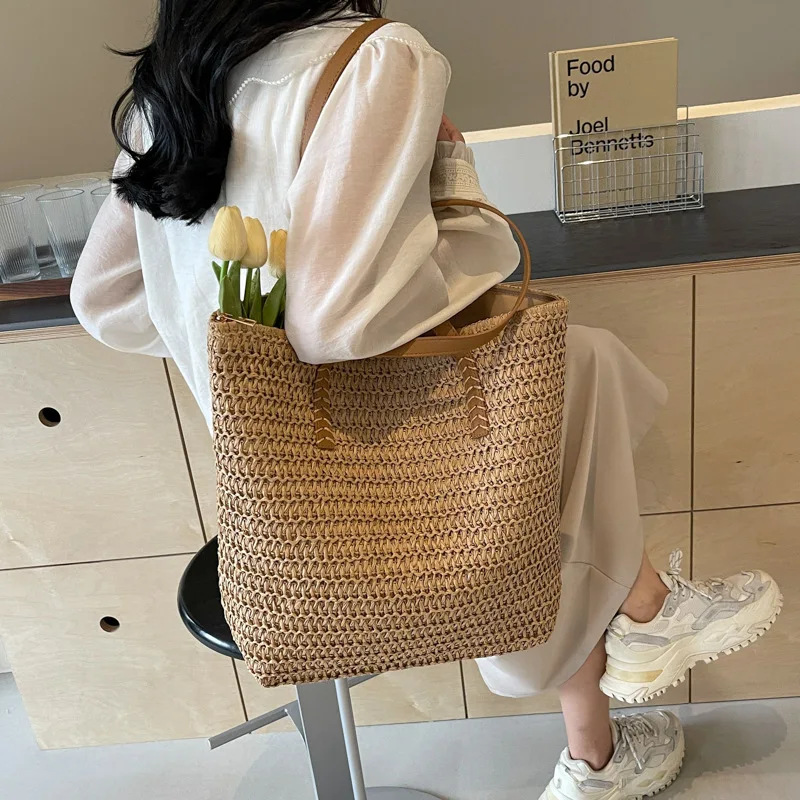 2025 New Large Capacity Fashionable Hand Spring/Summer Collection Women's Versatile Shoulder Straw Woven Tote Bag