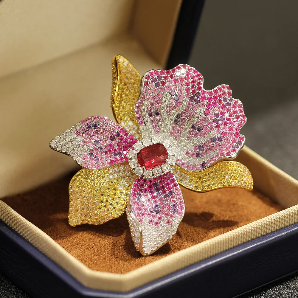 New French High-end Design Two-color Peony Flower Women's Brooches Elegant and Luxurious Gradient Flower Broche Pin Accessories